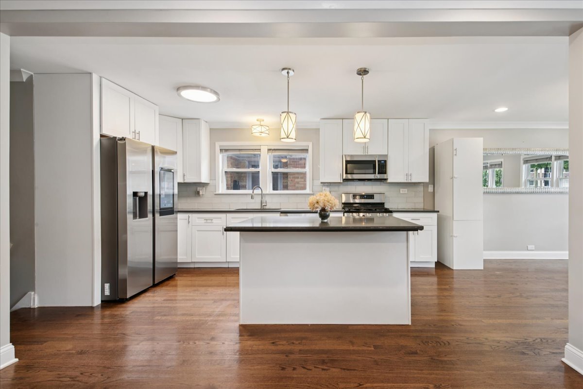 6335 N Central Park Avenue