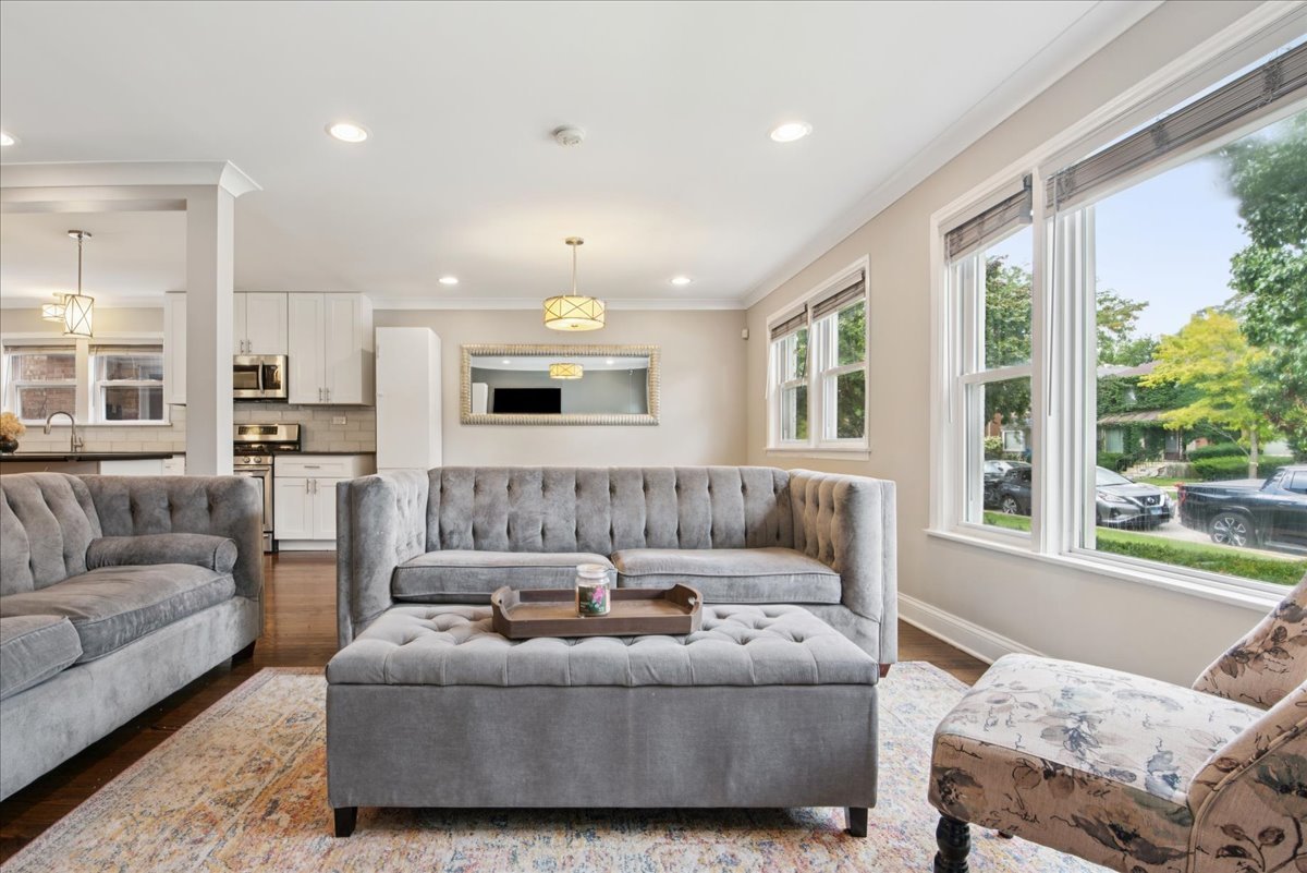 6335 N Central Park Avenue