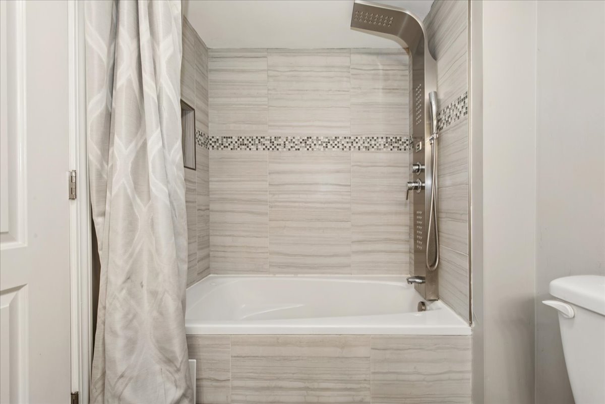 6335 N Central Park Avenue