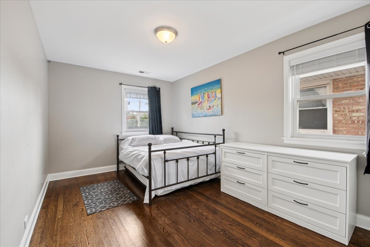 6335 N Central Park Avenue