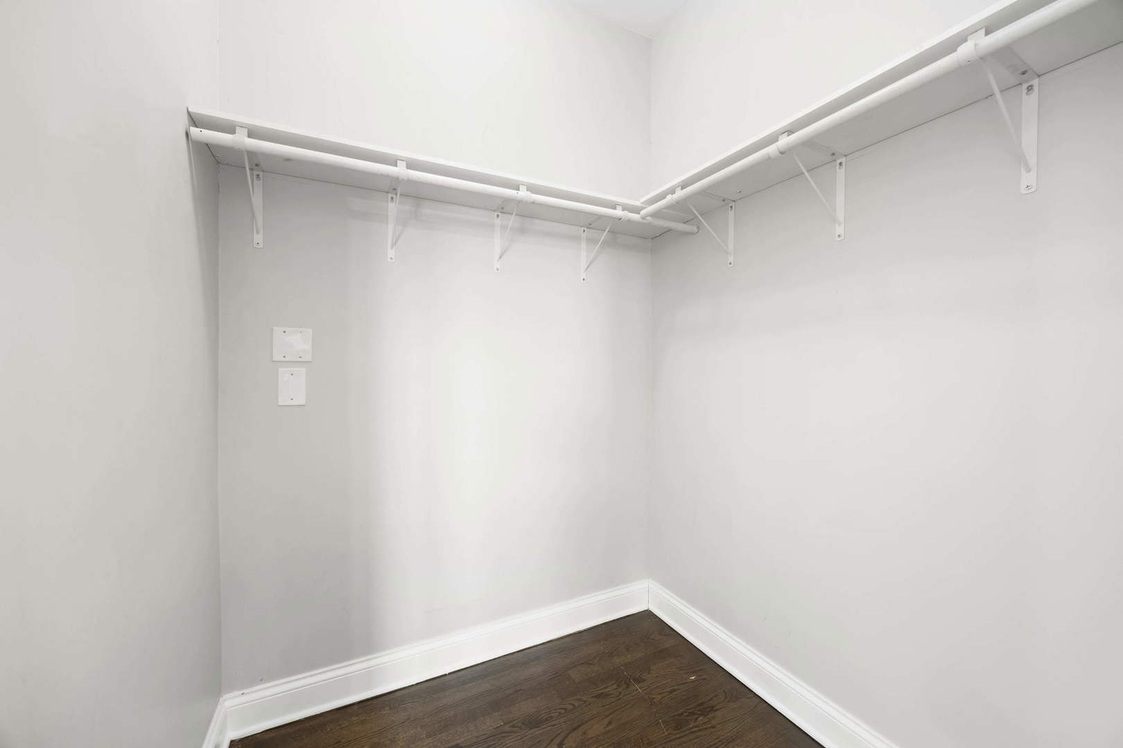 1920 N SPRINGFIELD Avenue Unit: 3N