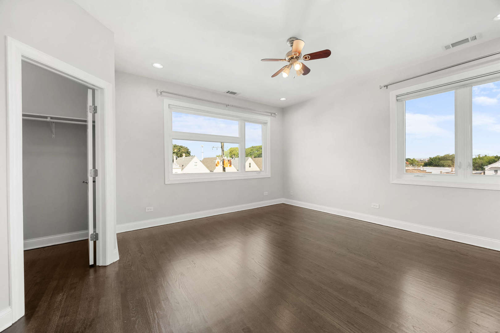 1920 N SPRINGFIELD Avenue Unit: 3N