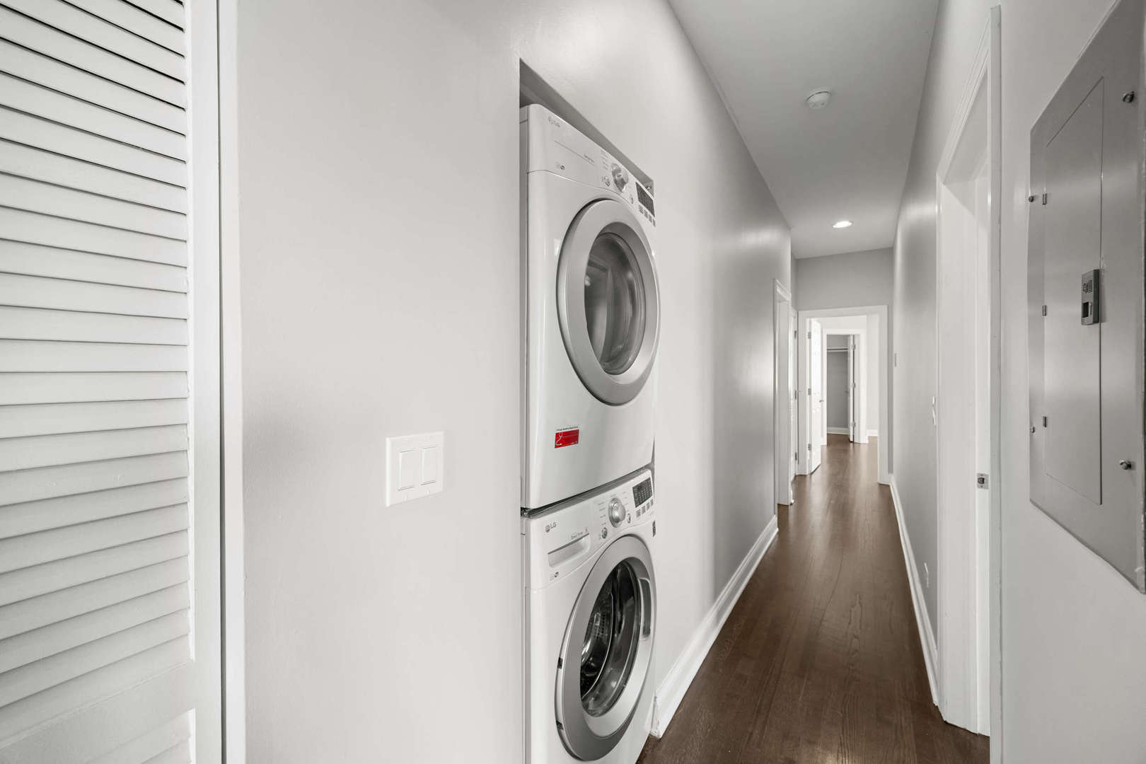 1920 N SPRINGFIELD Avenue Unit: 3N