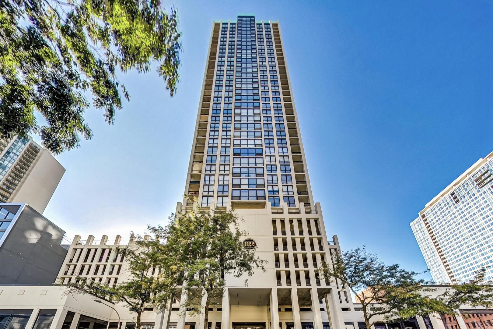 1122 N Clark Street Unit: 3304