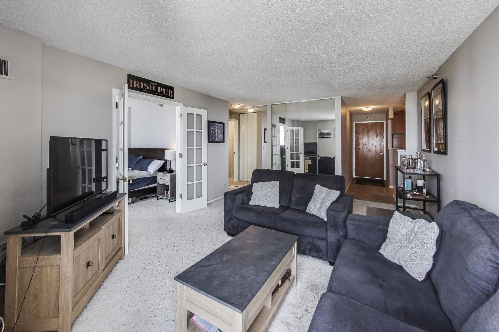 1122 N Clark Street Unit: 3304