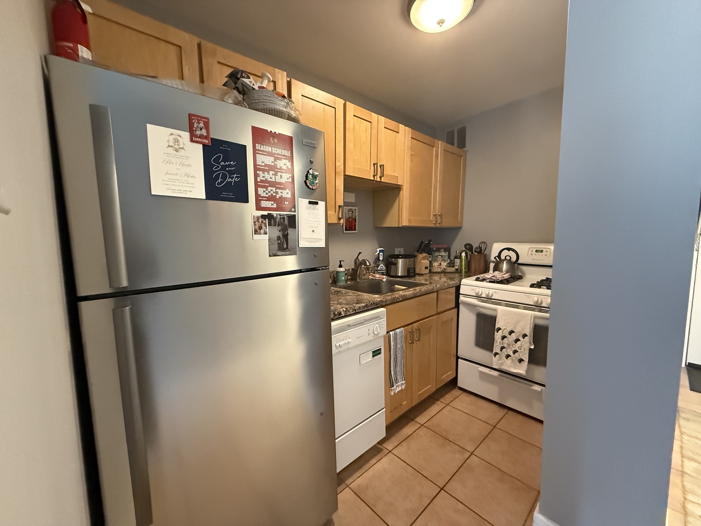 1 E SCOTT Street Unit: 505