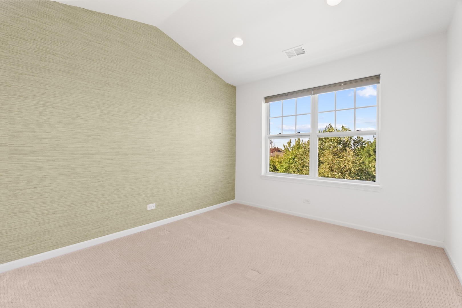 1228 W Elm Street