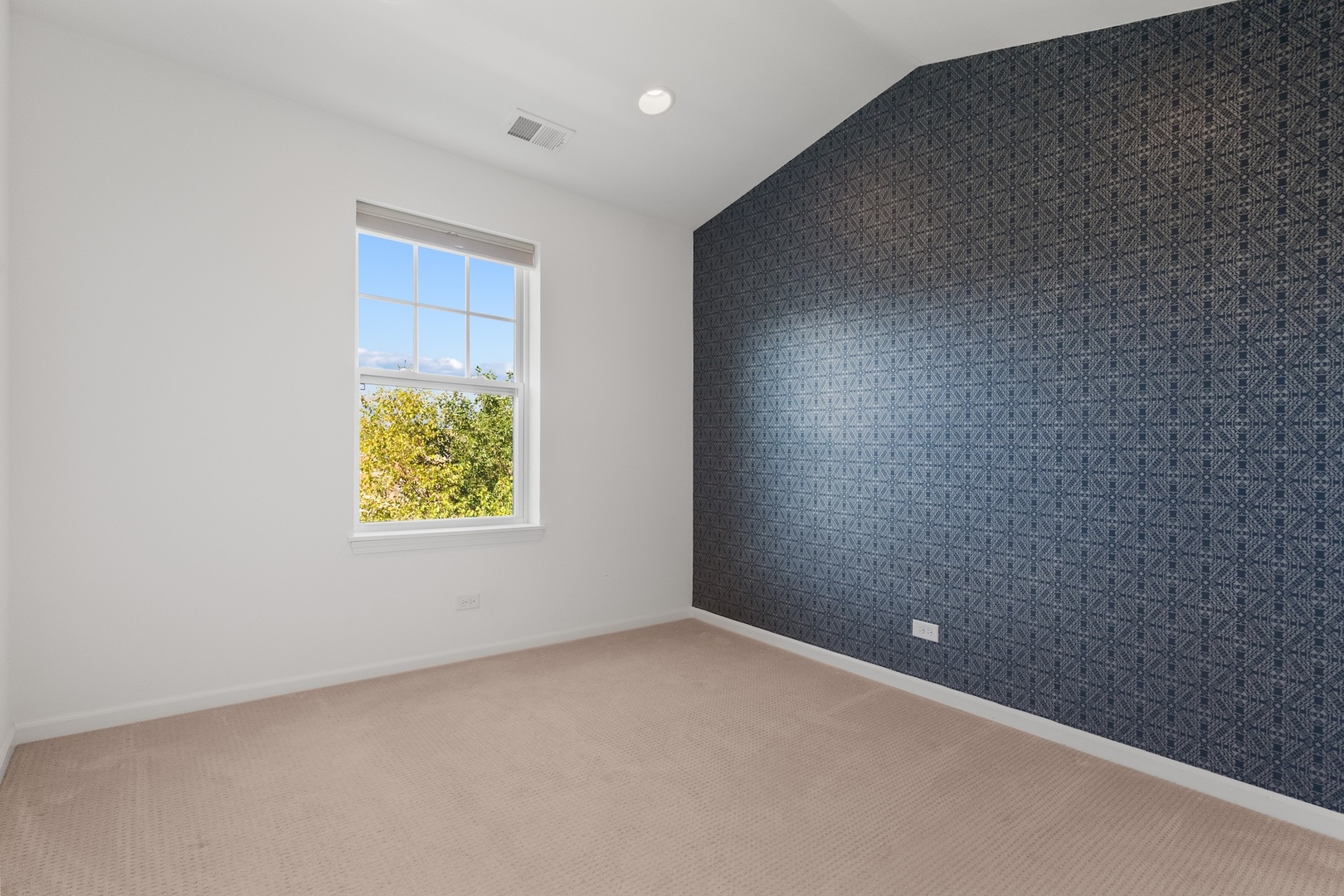1228 W Elm Street