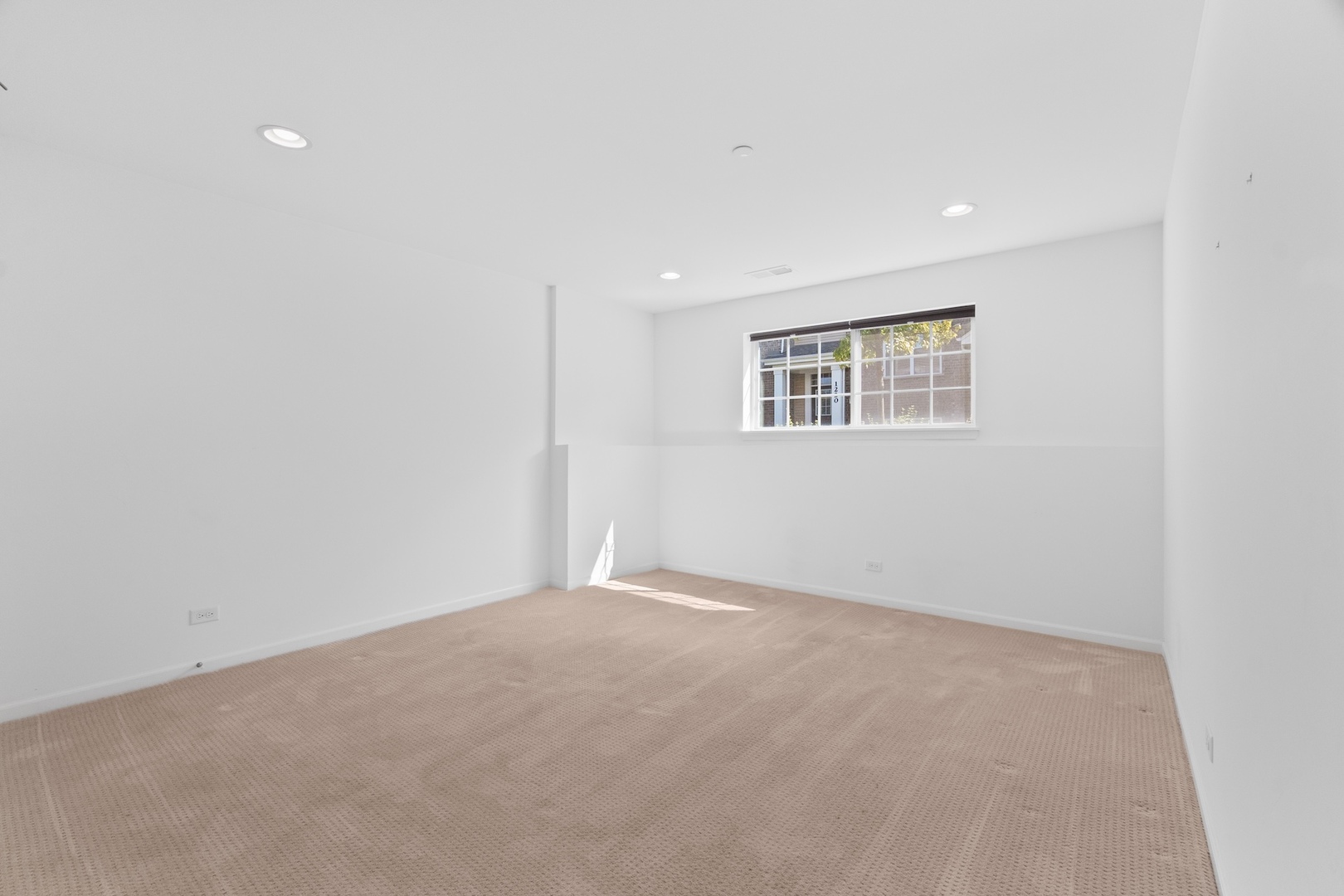 1228 W Elm Street