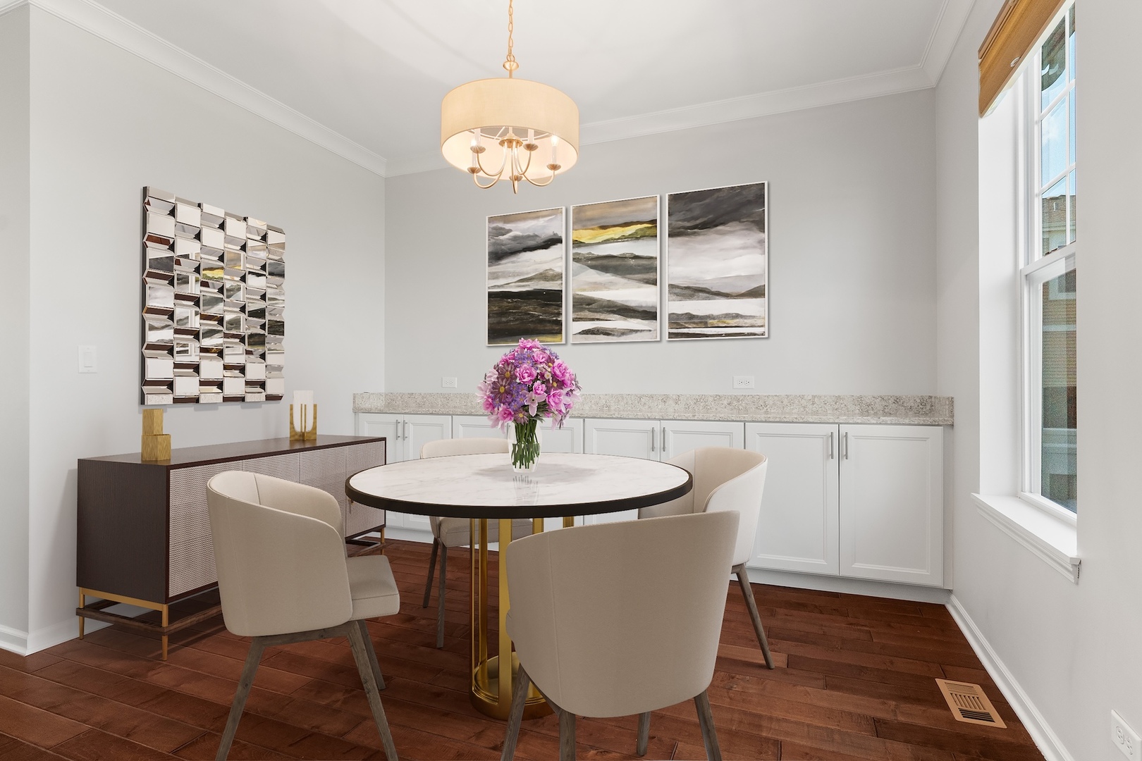 1228 W Elm Street