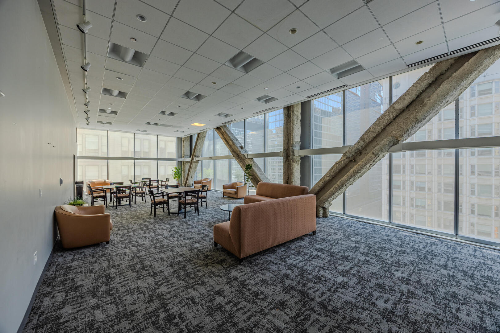 8 E Randolph Street Unit: 2503