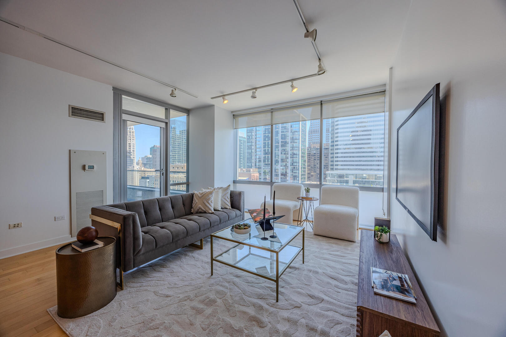 8 E Randolph Street Unit: 2503