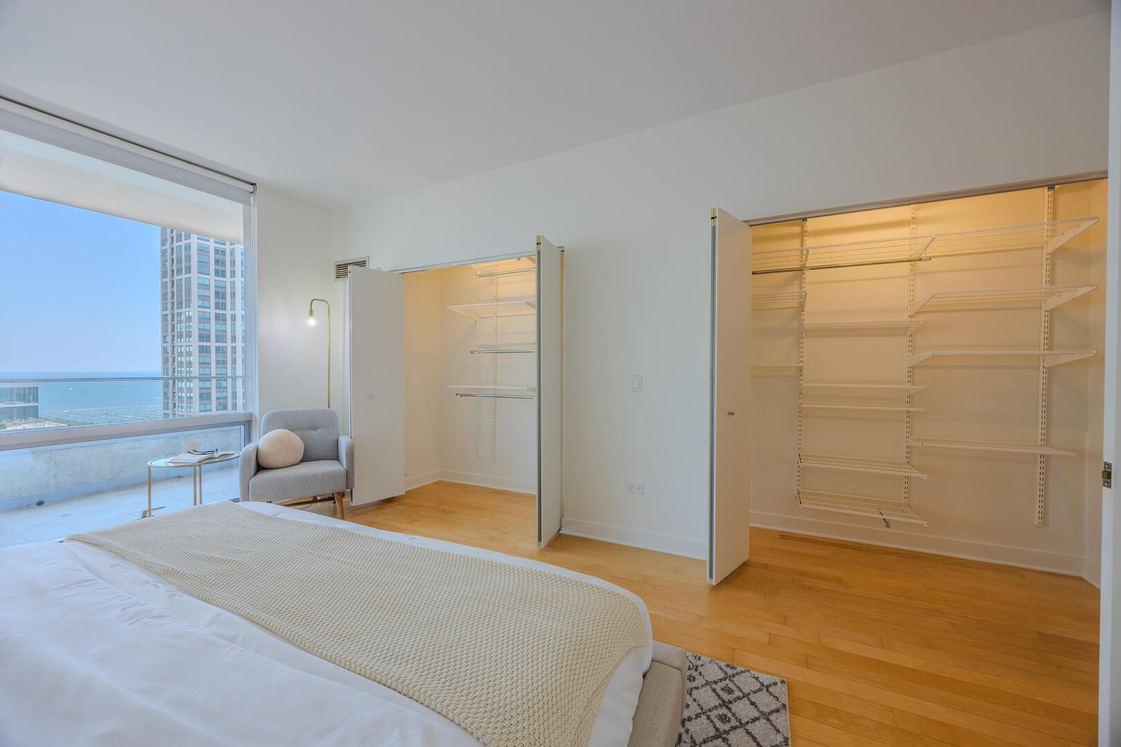 8 E Randolph Street Unit: 2503