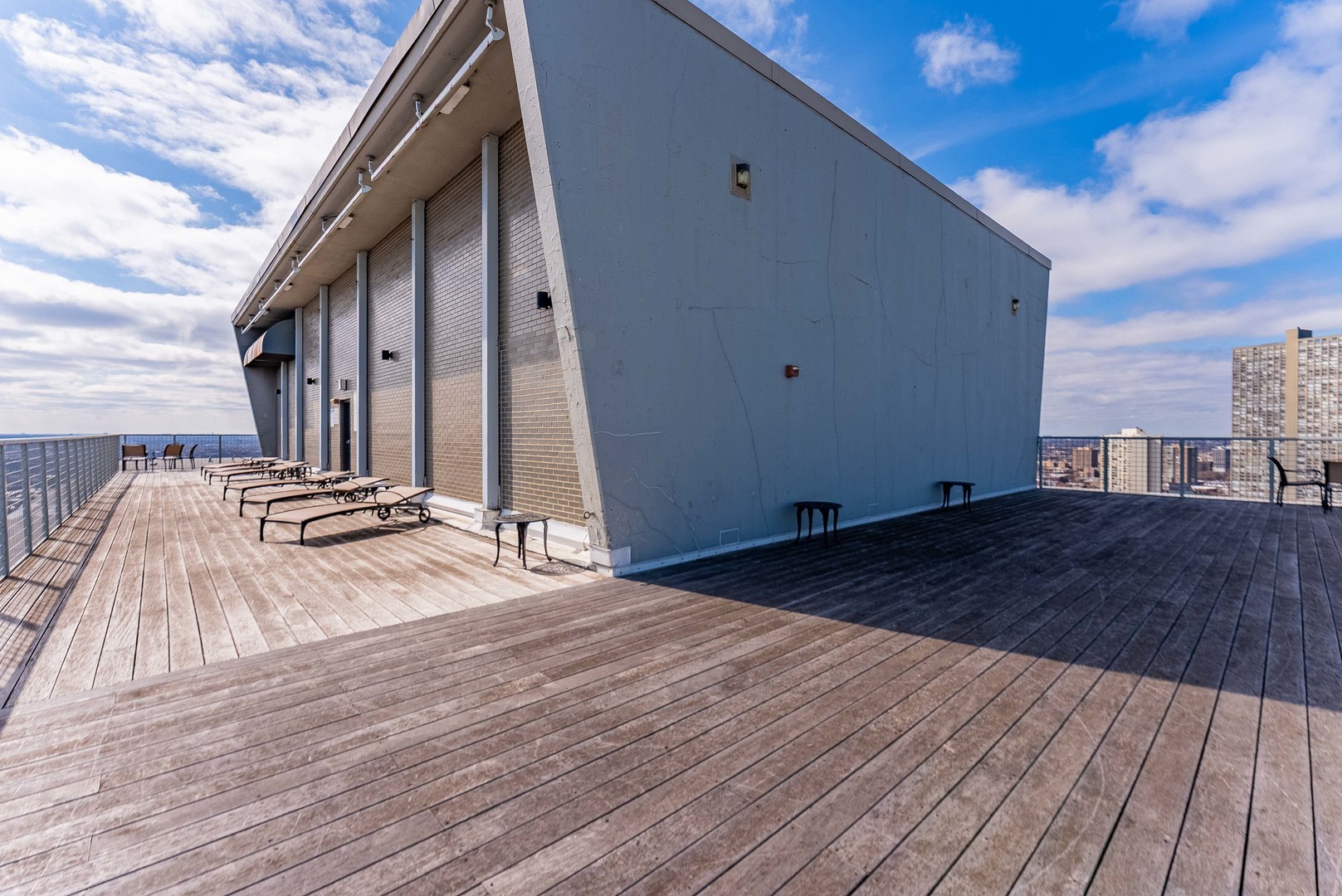 3600 N Lake Shore Drive Unit: 2307