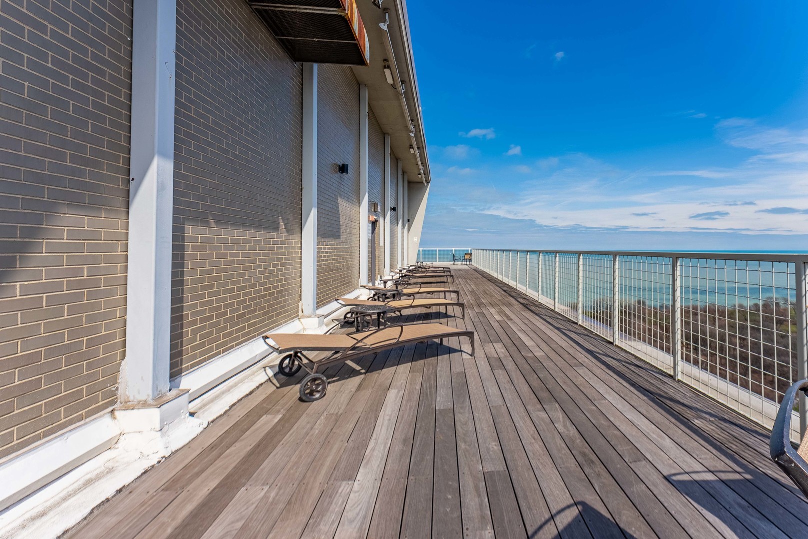 3600 N Lake Shore Drive Unit: 2307