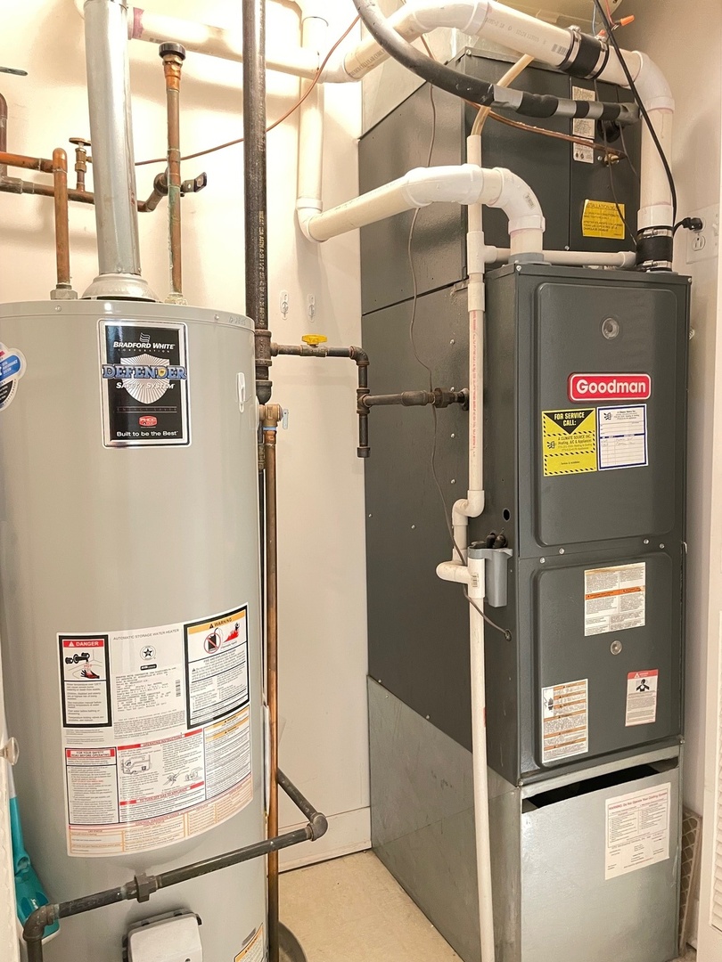 765 W 15TH Street Unit: 210