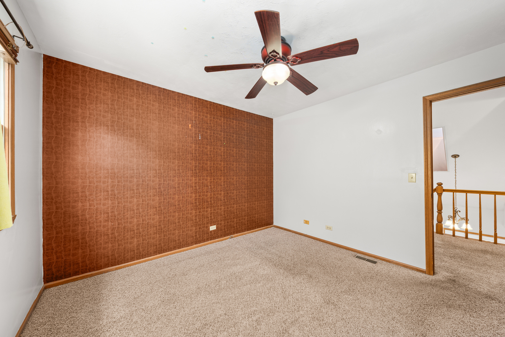 104 S Knollwood Drive