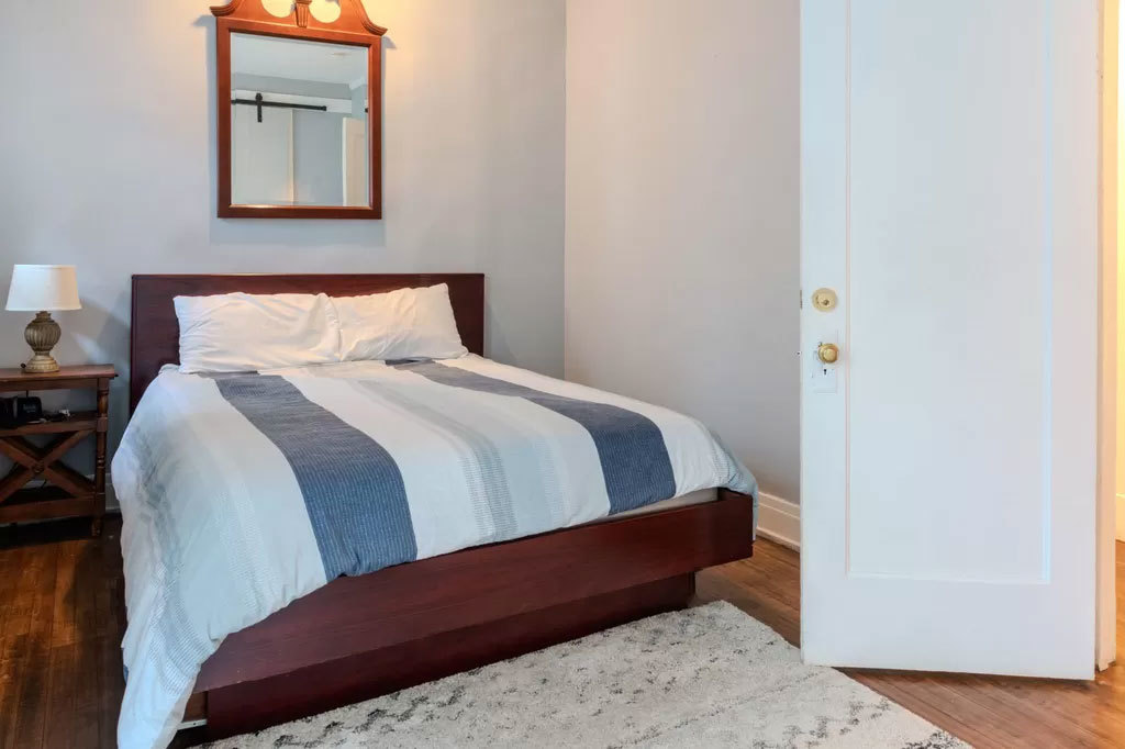 7626 N Greenview Avenue Unit: 1