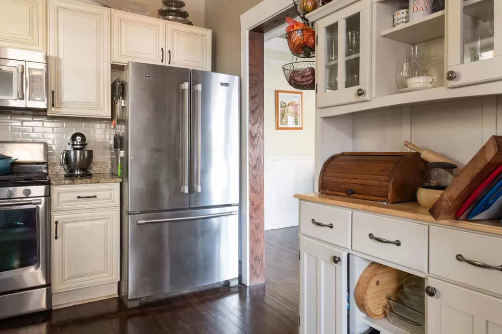 7626 N Greenview Avenue Unit: 1