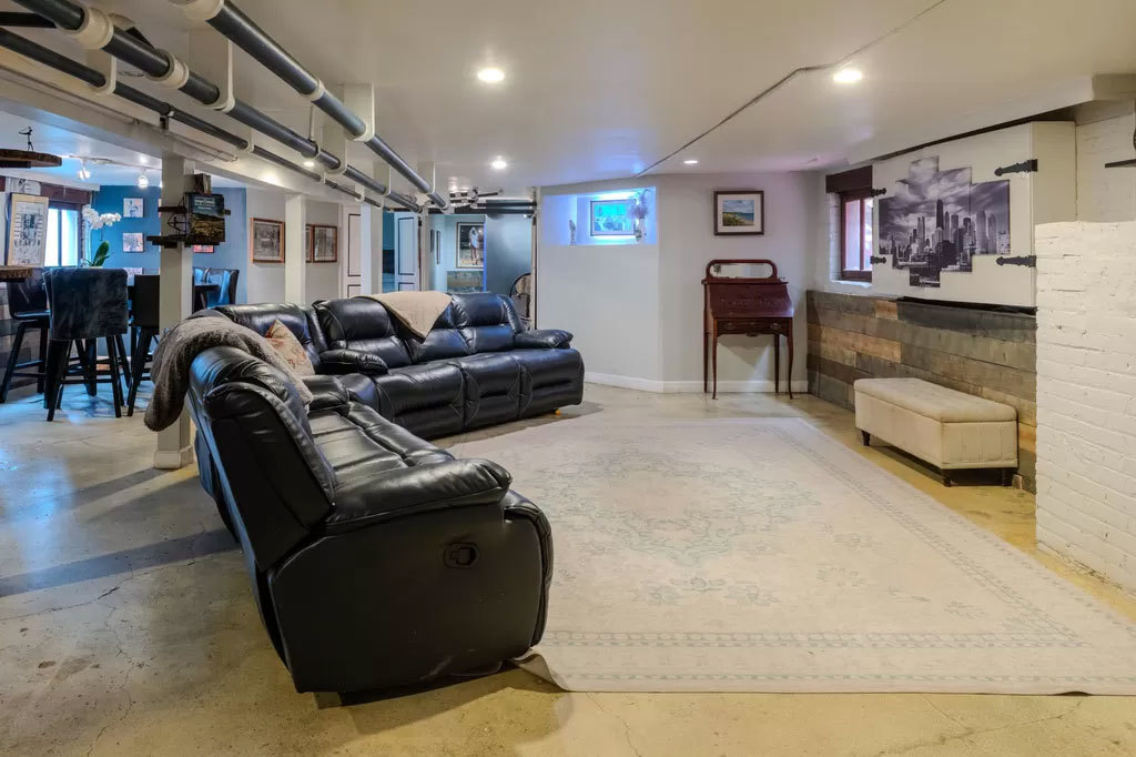 7626 N Greenview Avenue Unit: 1