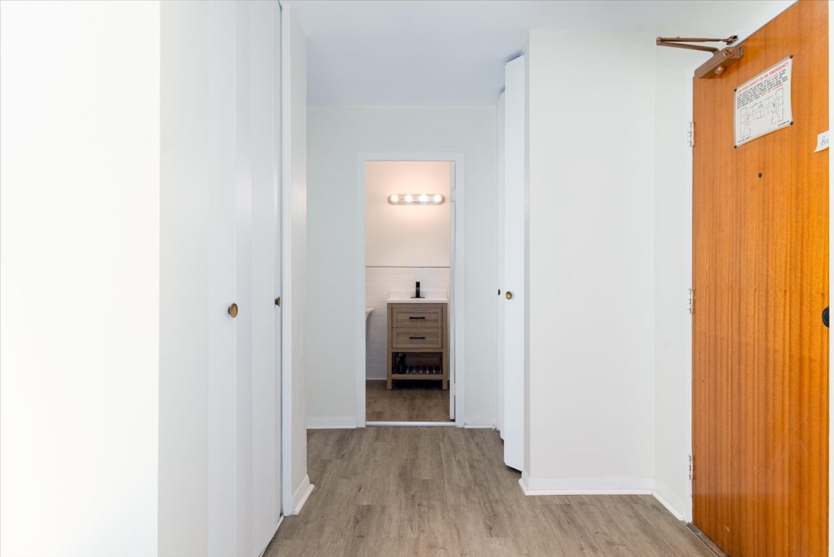 6300 N Sheridan Road Unit: 710