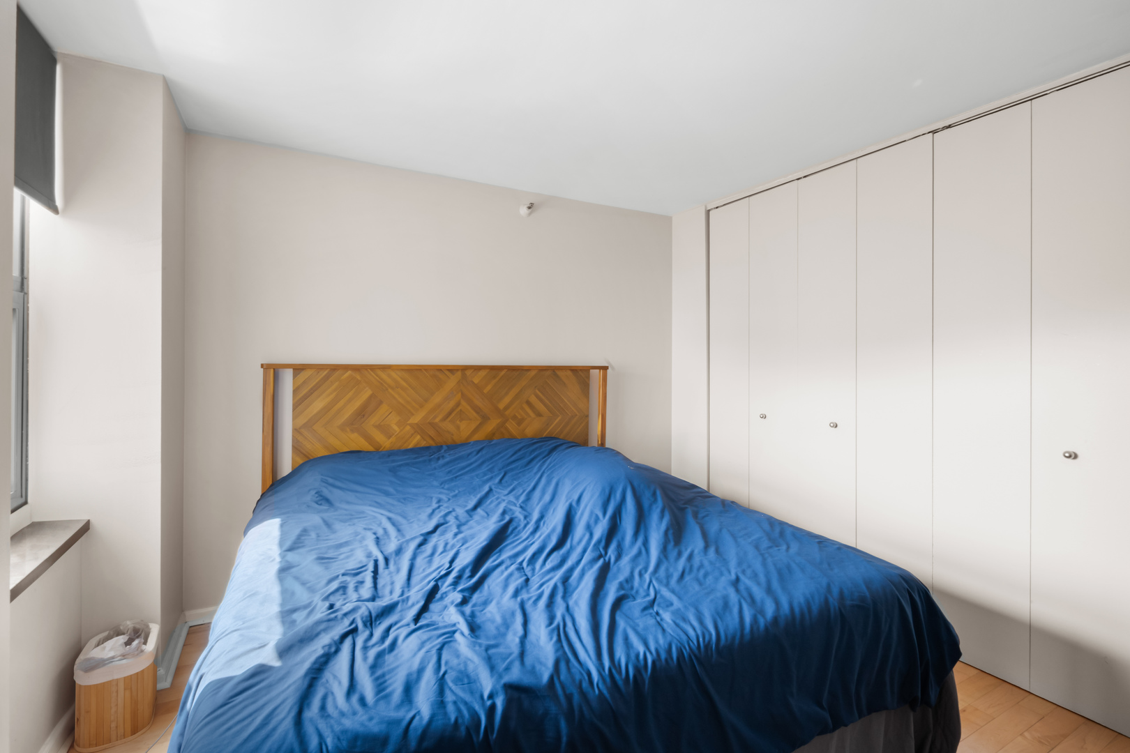 3660 N Lake Shore Drive Unit: 2305