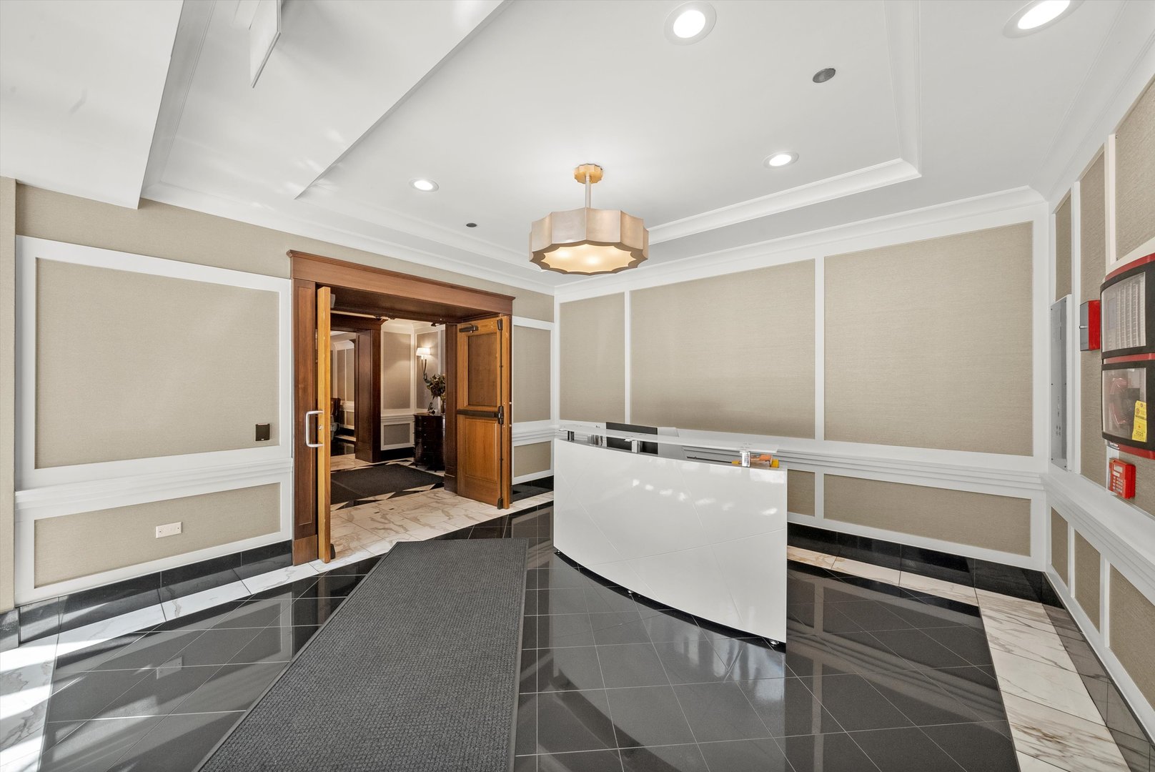 60 W Erie Street Unit: 502