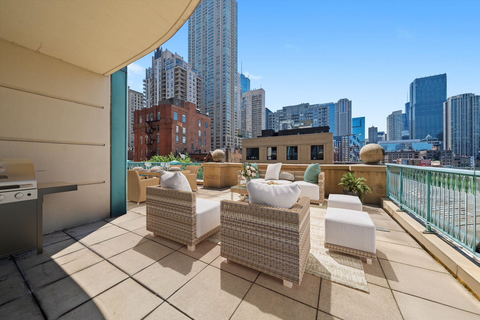 60 W Erie Street Unit: 502