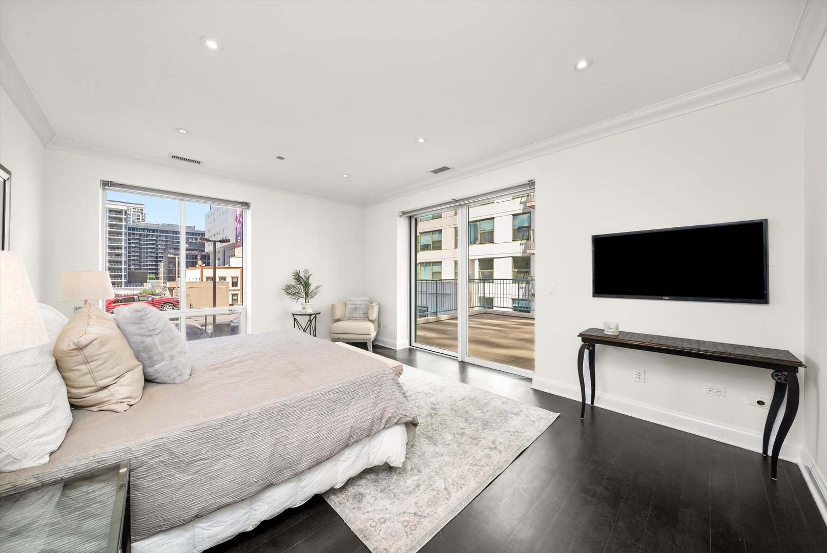 60 W Erie Street Unit: 502