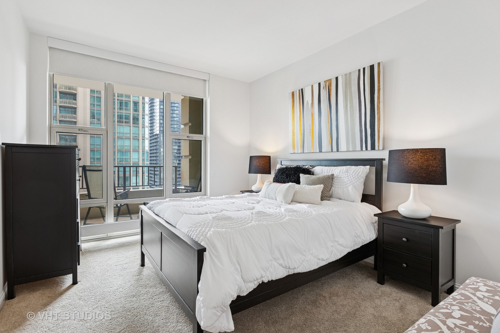 25 E SUPERIOR Street Unit: 3004