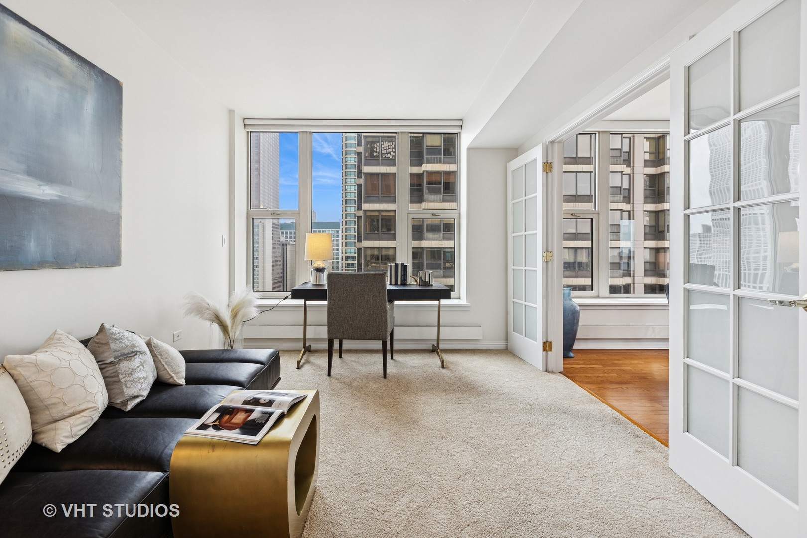 25 E SUPERIOR Street Unit: 3004