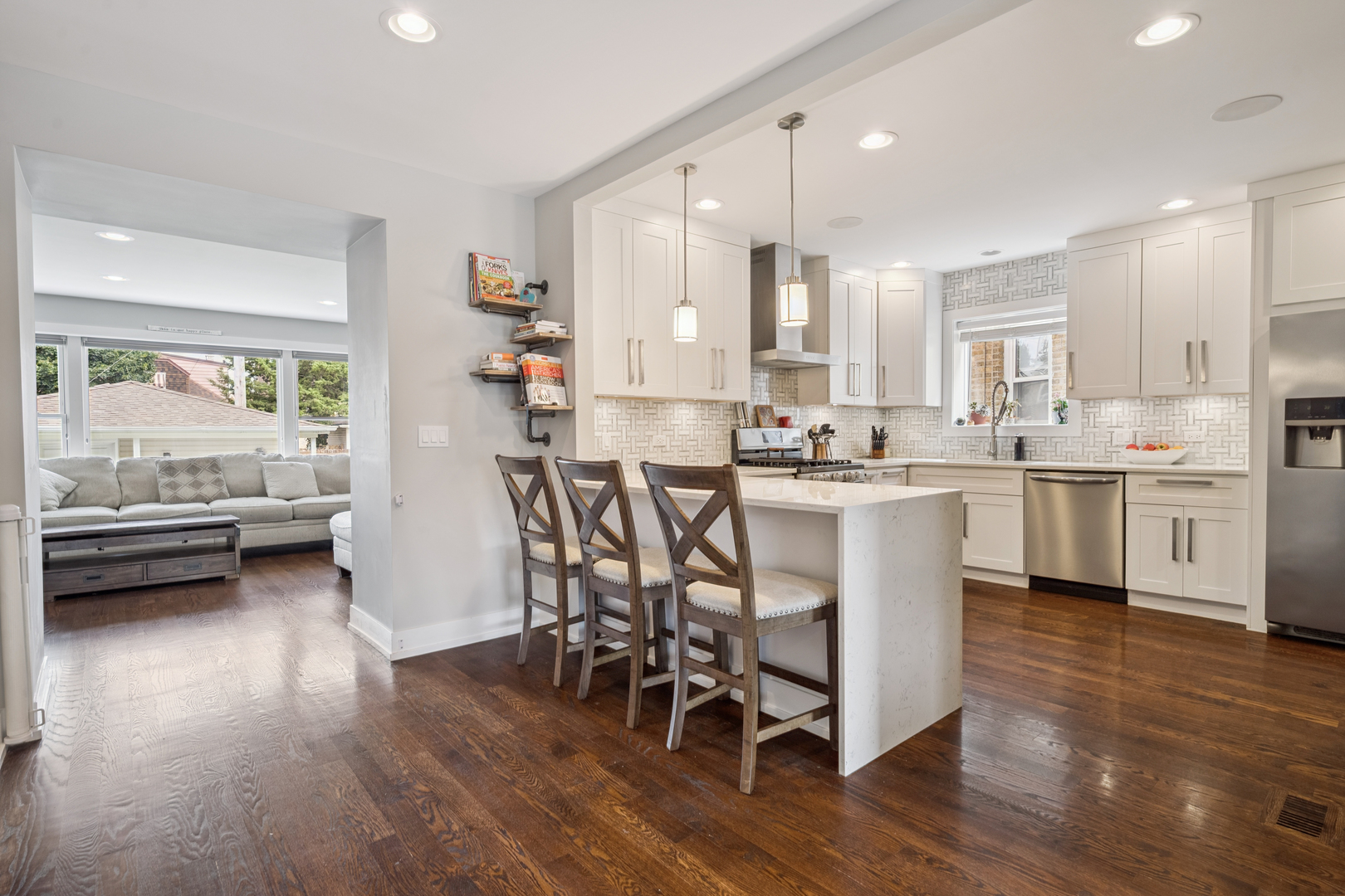 3247 N Rutherford Avenue