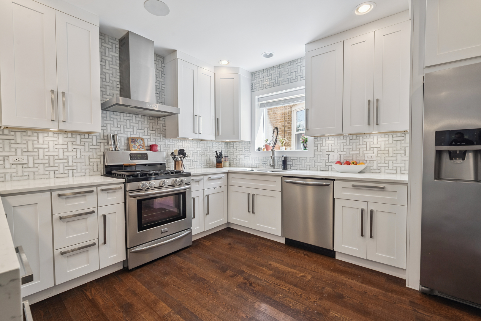 3247 N Rutherford Avenue