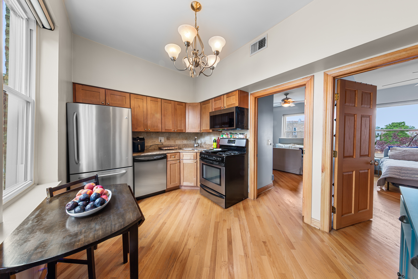 1005 N Campbell Avenue Unit: 3
