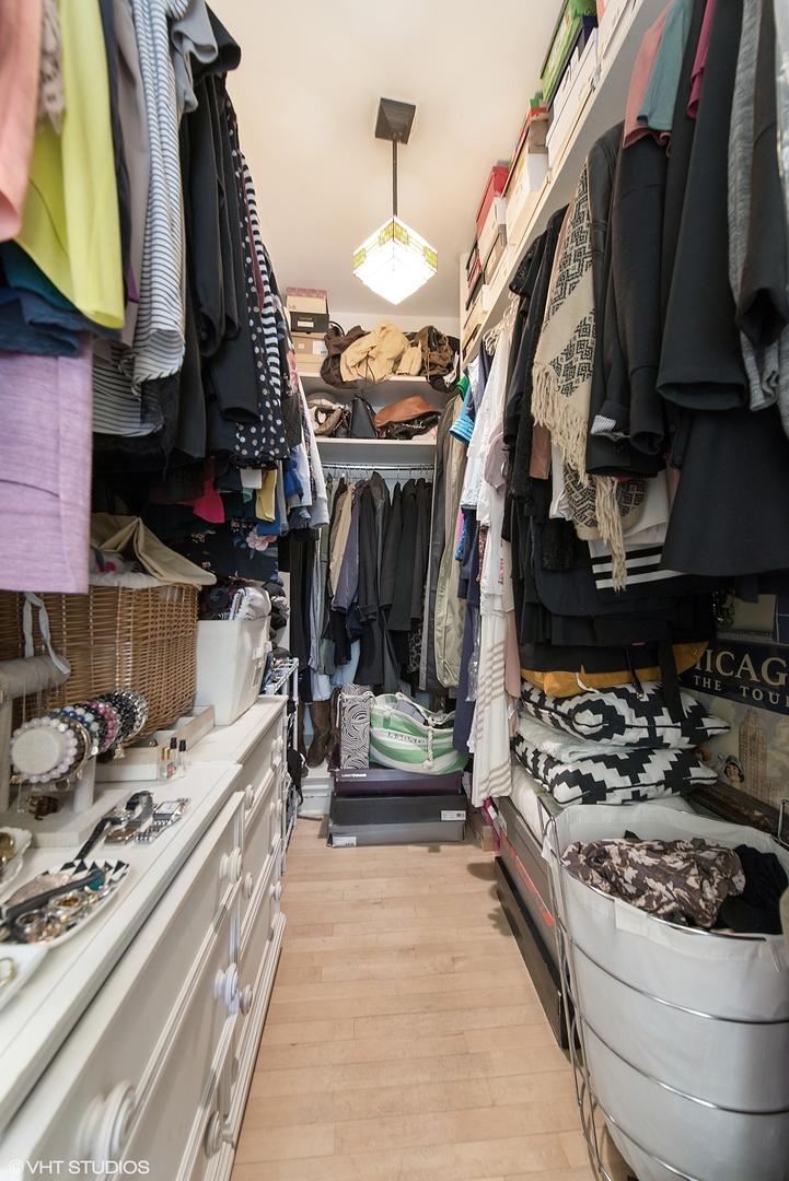 1255 N State Parkway Unit: 4G