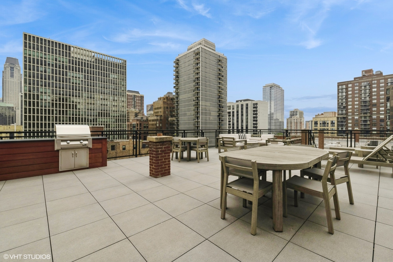 1255 N State Parkway Unit: 4G