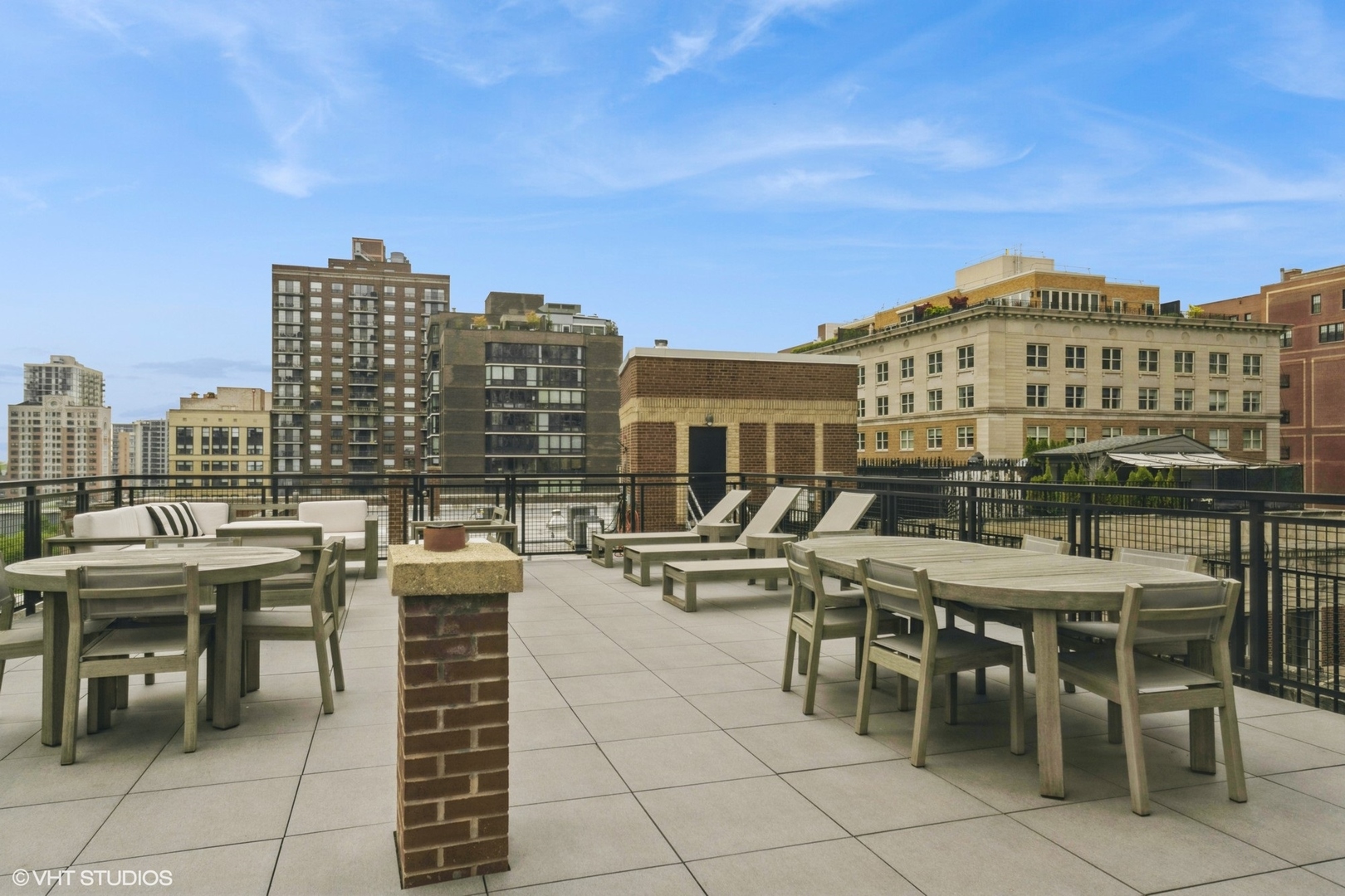 1255 N State Parkway Unit: 4G