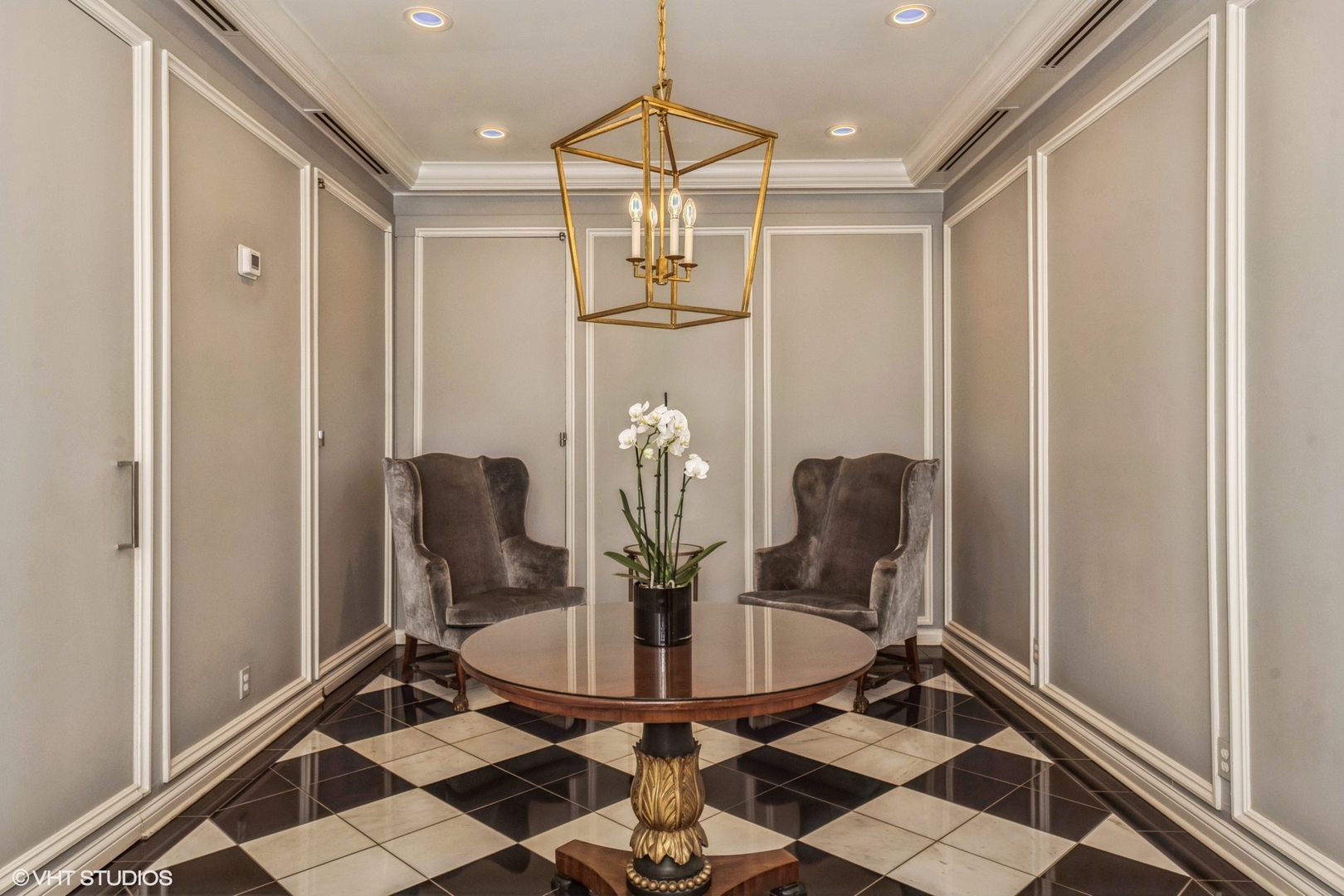 1255 N State Parkway Unit: 4G