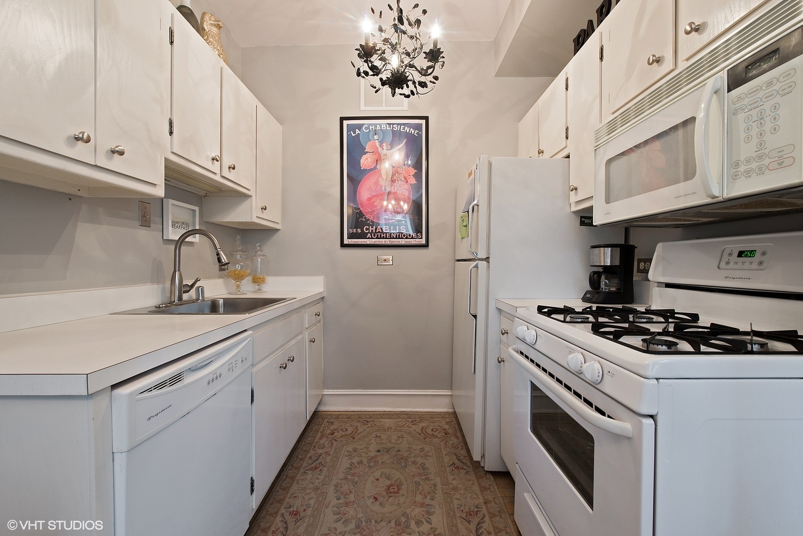 1255 N State Parkway Unit: 4G