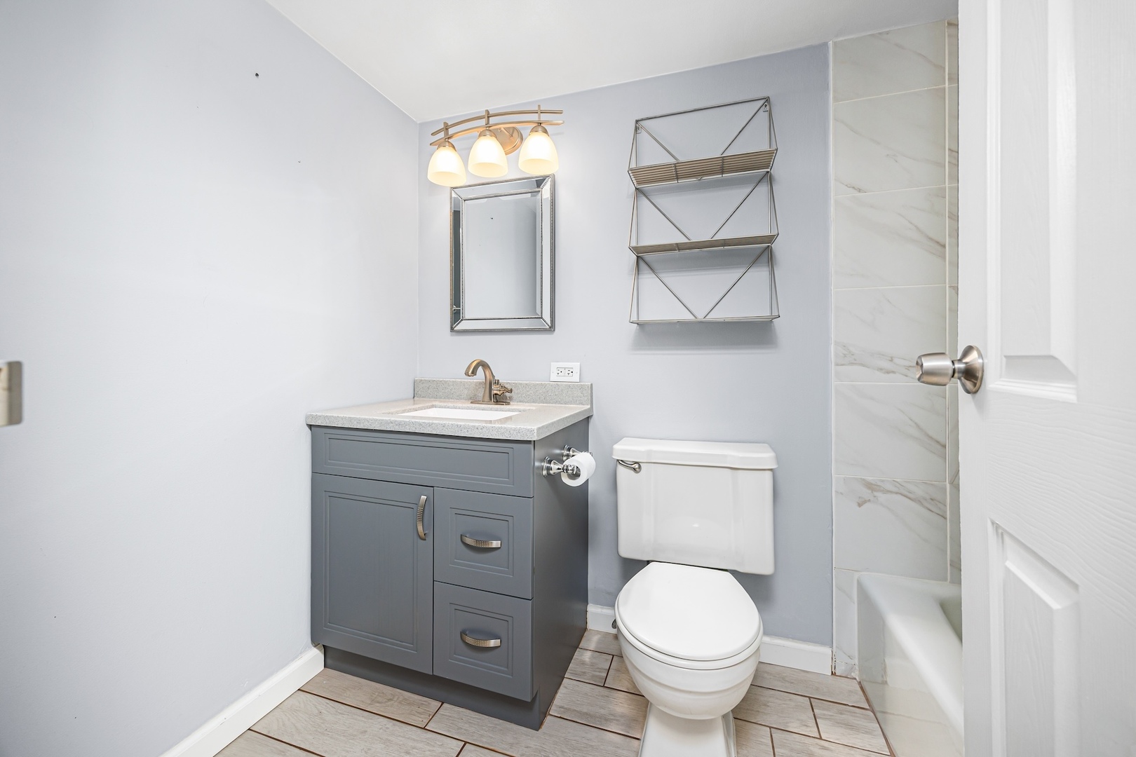 220 S ROSELLE Road Unit: 103
