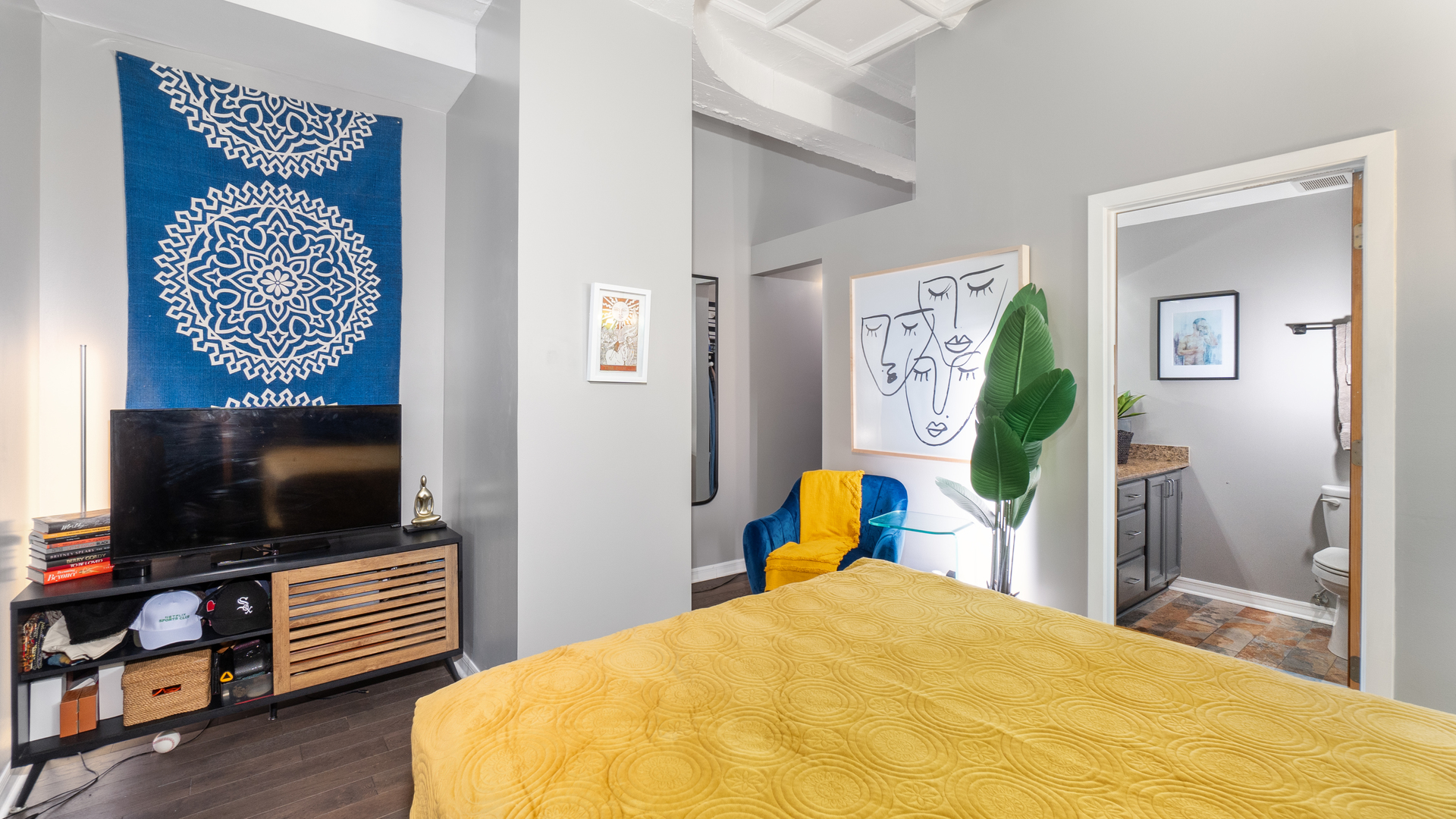 1307 S Wabash Avenue Unit: 213