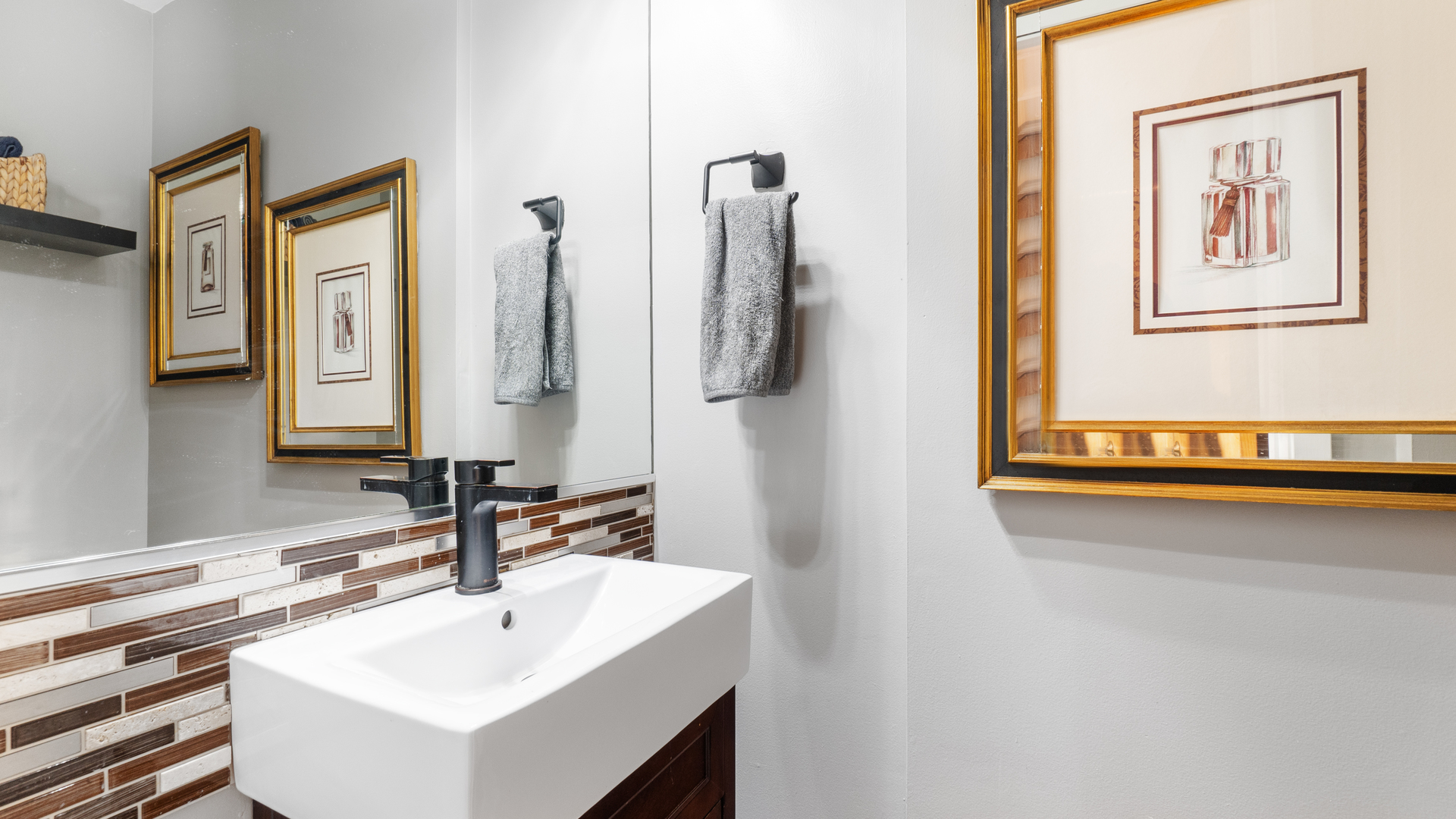 1307 S Wabash Avenue Unit: 213