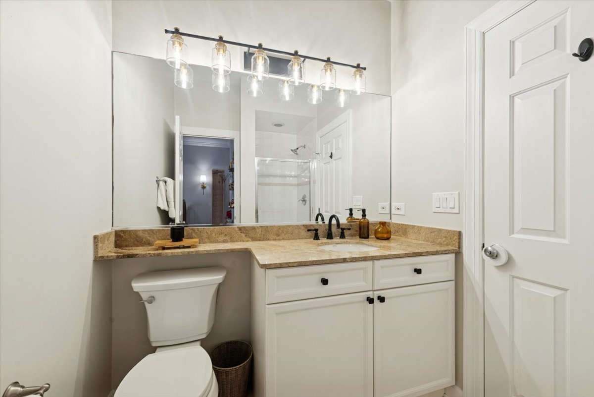 3448 N ASHLAND Avenue Unit: 2S