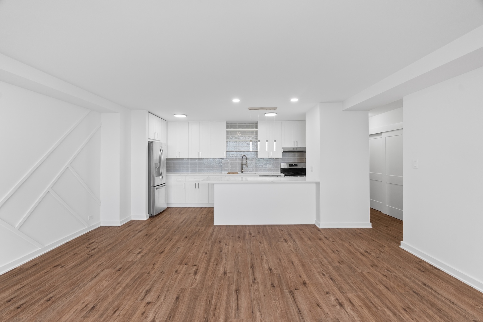3950 N Lake Shore Drive Unit: 1617C