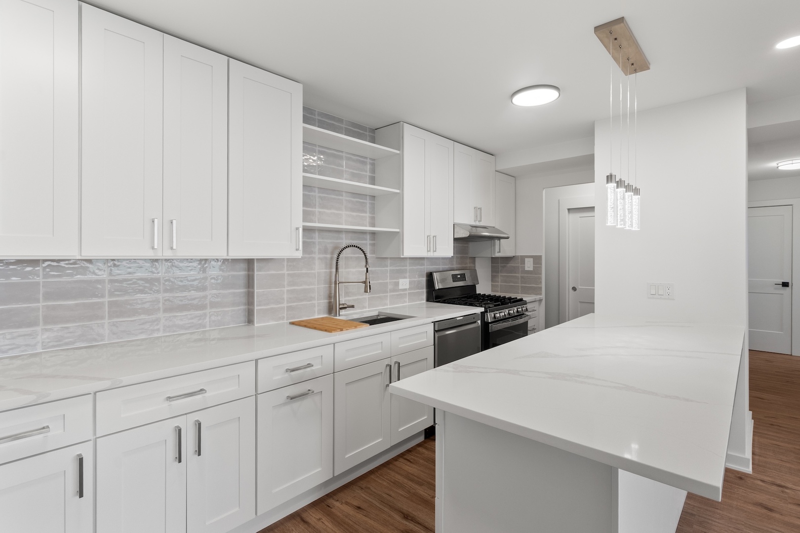 3950 N Lake Shore Drive Unit: 1617C