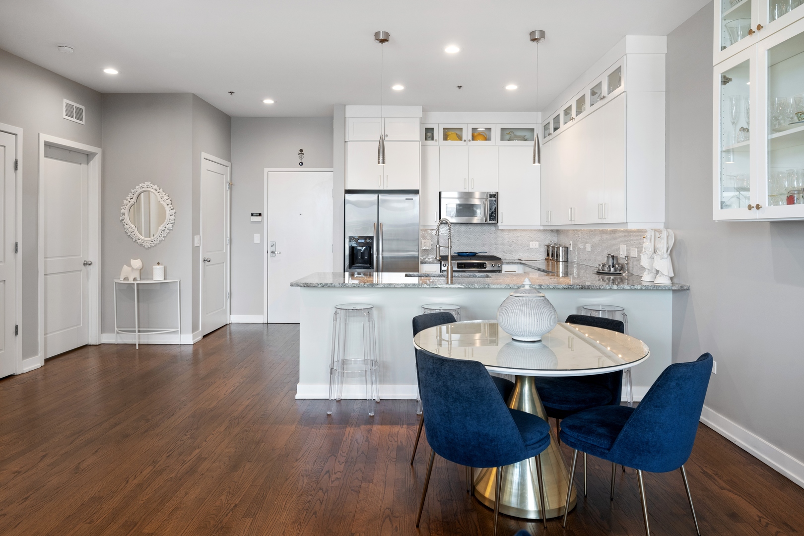 150 W Superior Street Unit: 1106