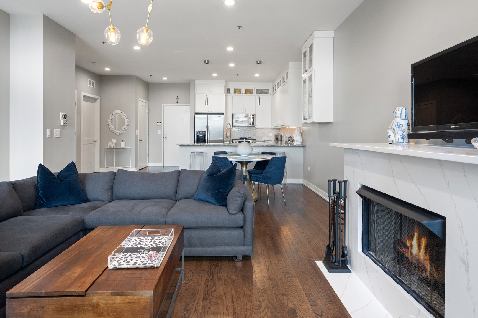 150 W Superior Street Unit: 1106