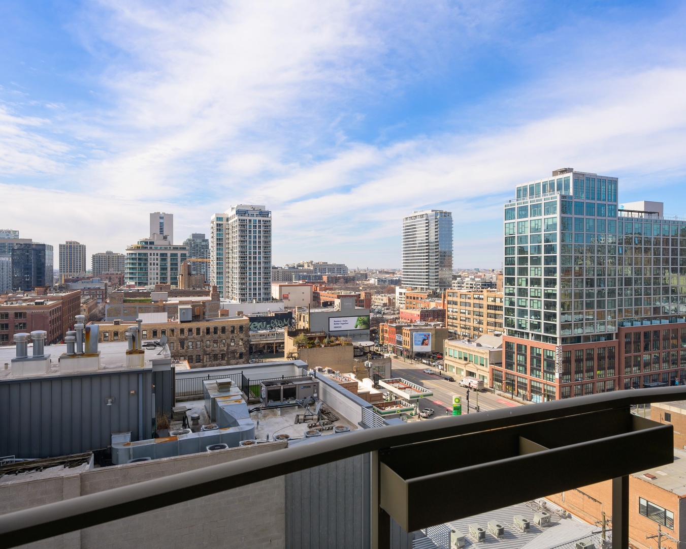 150 W Superior Street Unit: 1106