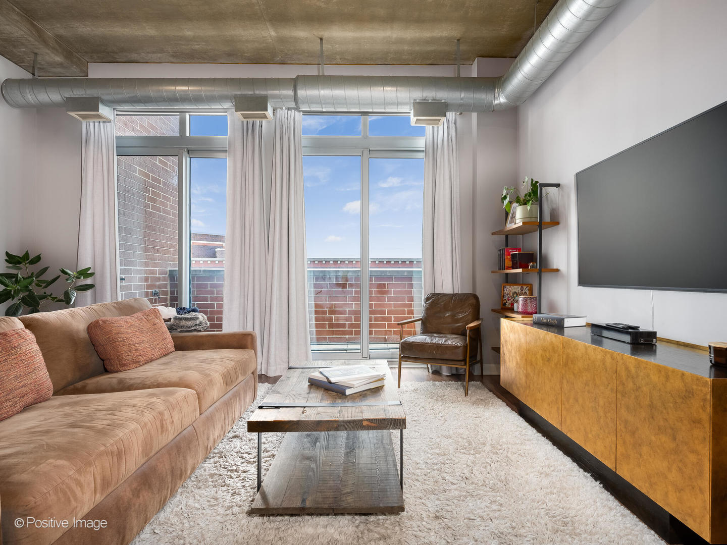 111 S Morgan Street Unit: 905