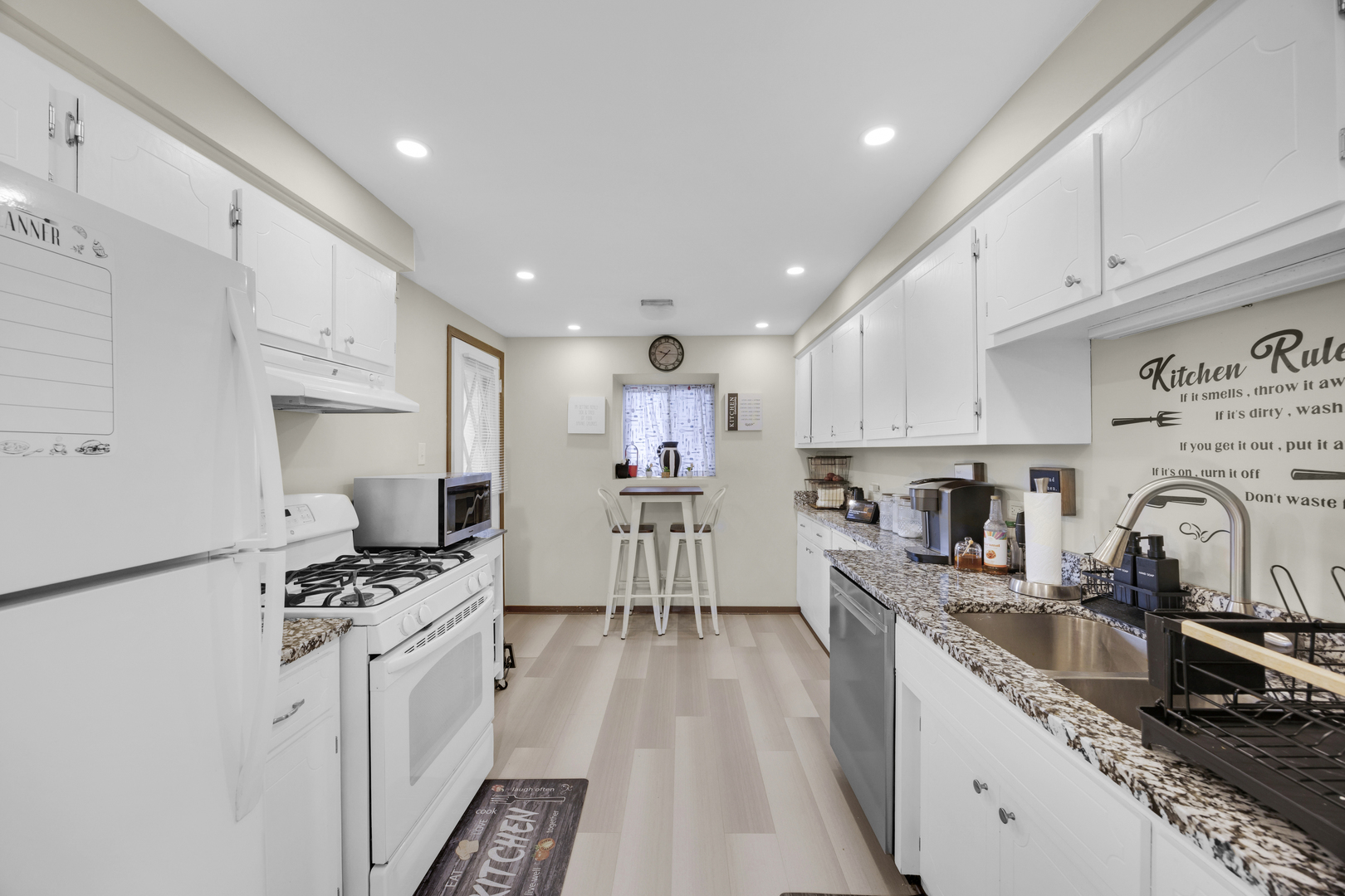 13645 Lamon Avenue Unit: A06